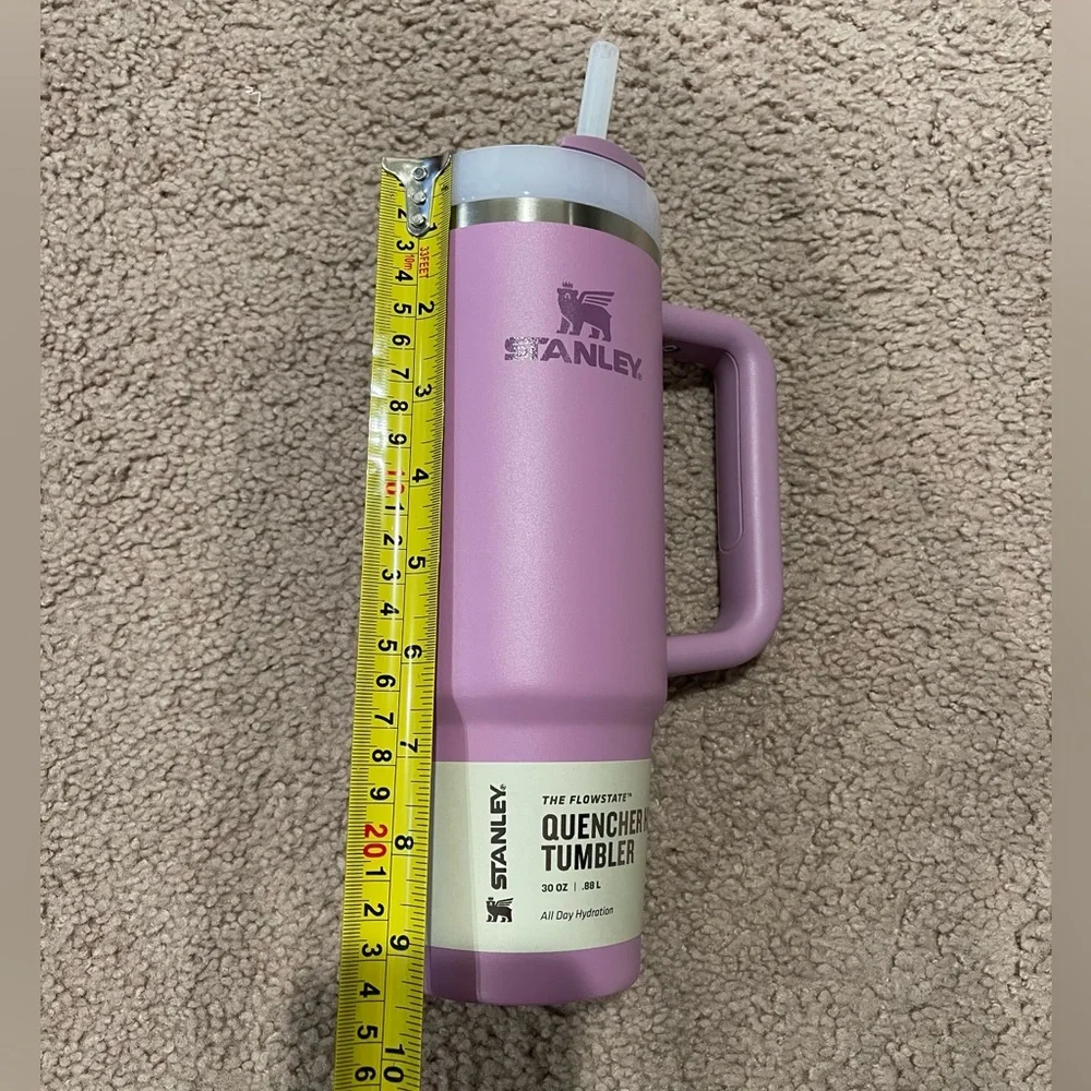 STANLEY Lavender Flowstate Quencher H2.0 Tumbler 30oz. Handle & Straw